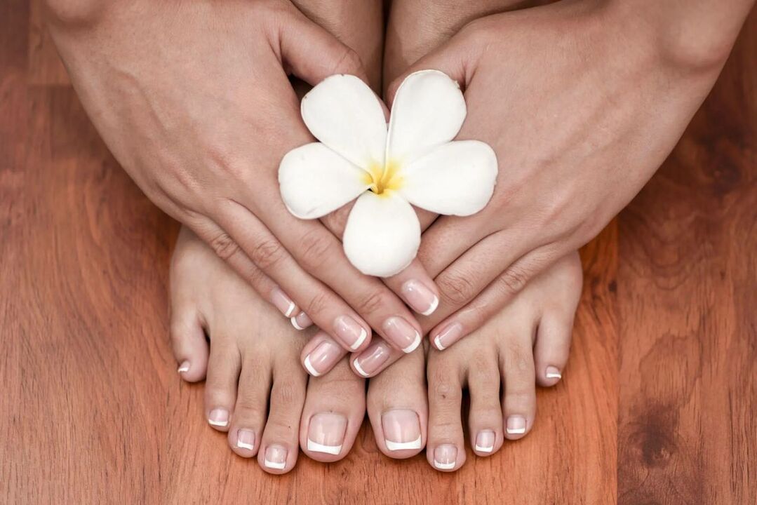 Soins des ongles pendant le traitement